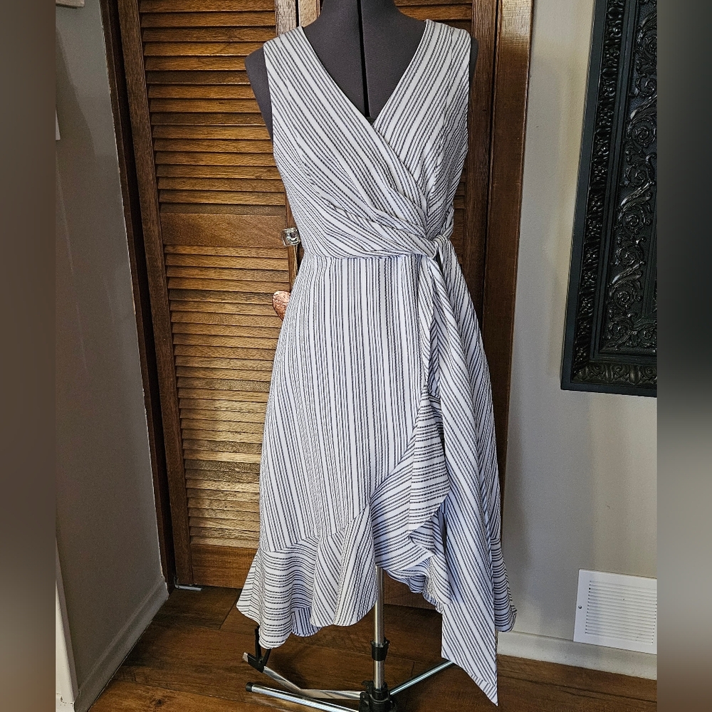 Summery Fun! Calvin Klein Dress.